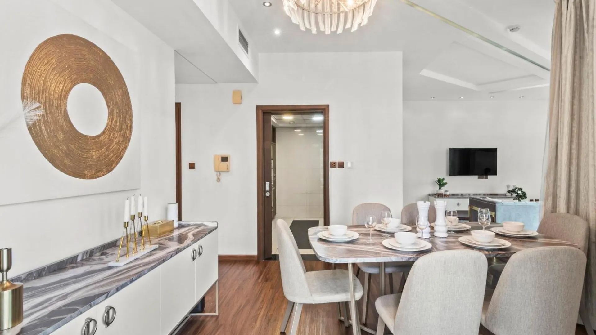 Vakantiehuis The Lofts - Luxurious Space With Burj Khalifa View Dubai
